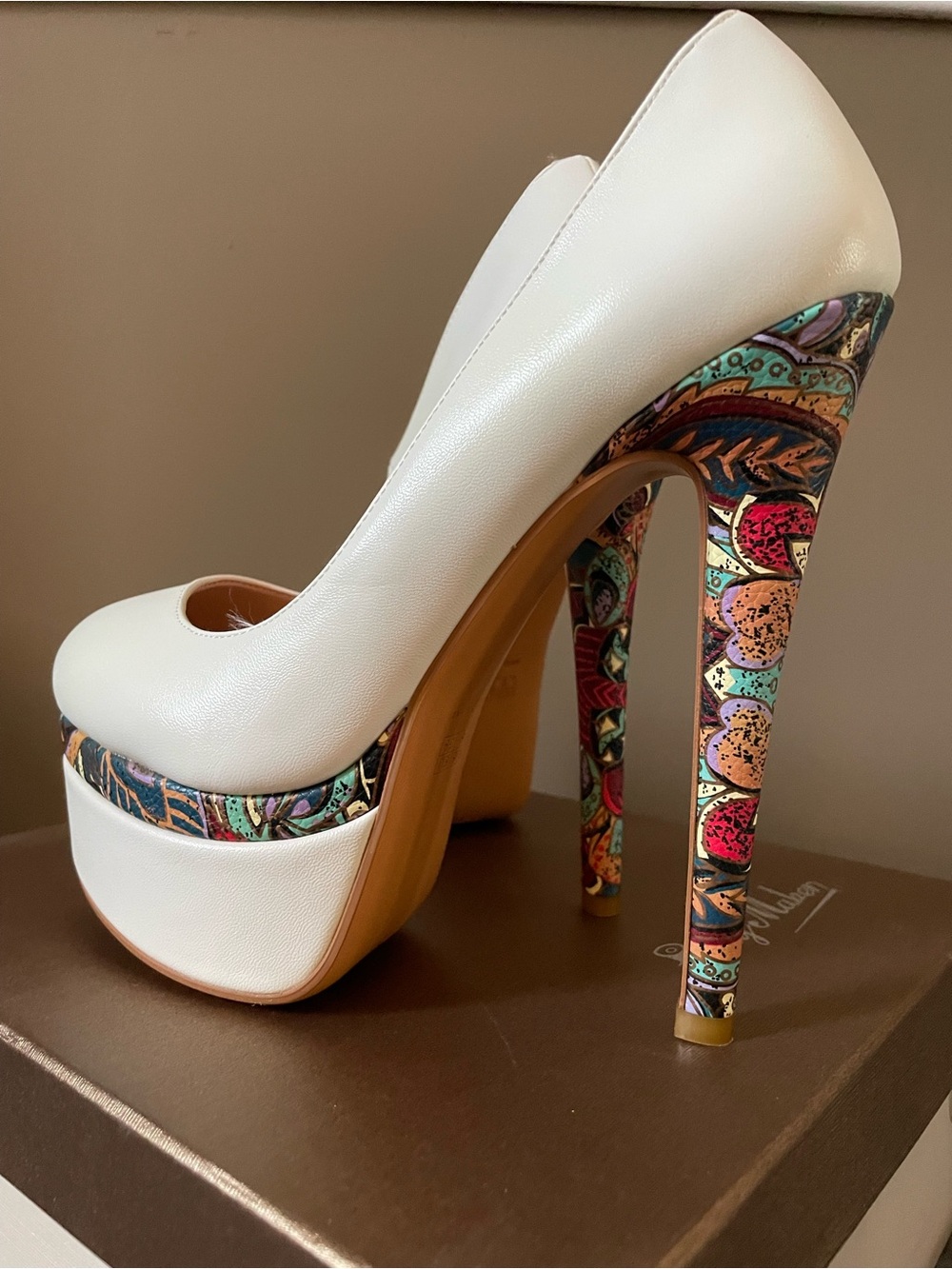 Only Maker White Platform Stiletto